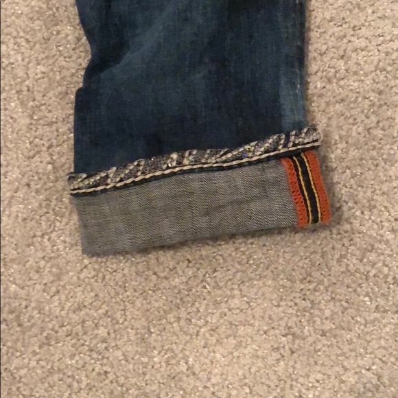 Dolly Rock Revival Capris - Picture 2 of 6